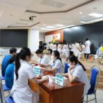 Bệnh viện Sản Nhi tỉnh Phú Thọ phối hợp tiêm chủng vắc xin cúm đợt 2 cho hơn 650 cán bộ, nhân viên Bệnh viện Đa khoa tỉnh Phú Thọ