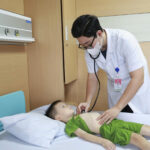 Bệnh viện Sản Nhi tỉnh Phú Thọ lên tục tiếp nhận các trường hợp trẻ nuốt dị vật